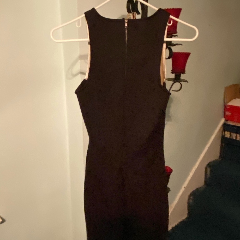 Aqua Black and Gold Sleeveless Cocktail Dress - Picture 4 of 4